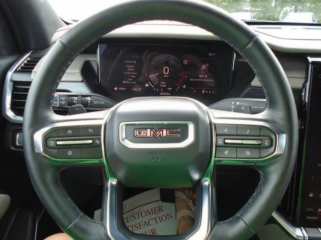Used 2026 GMC Acadia Elevation w/ Elevation Premium Package AWD/4WD image 8