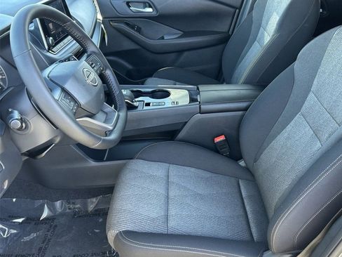 New 2026 Nissan Rogue SV FWD image 27