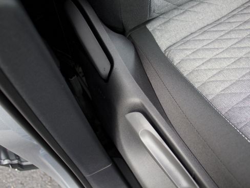 New 2026 Volkswagen Tiguan S image 36