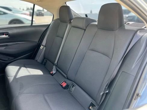 Used 2021 Toyota Corolla LE FWD image 15