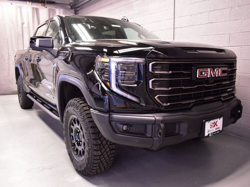 Used 2023 GMC Sierra 1500 AT4X w/ AT4X AEV Edition AWD/4WD image 3