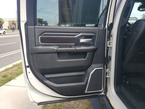 Used 2024 RAM 3500 Laramie w/ Night Edition AWD/4WD image 15