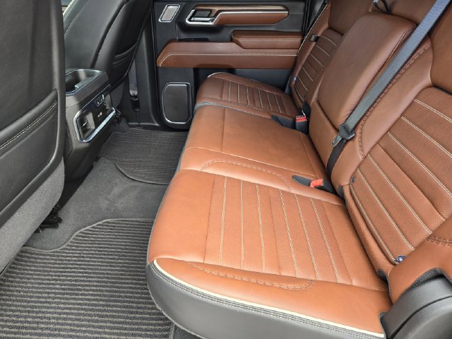 Used 2024 GMC Sierra 2500 Denali Ultimate AWD/4WD image 29
