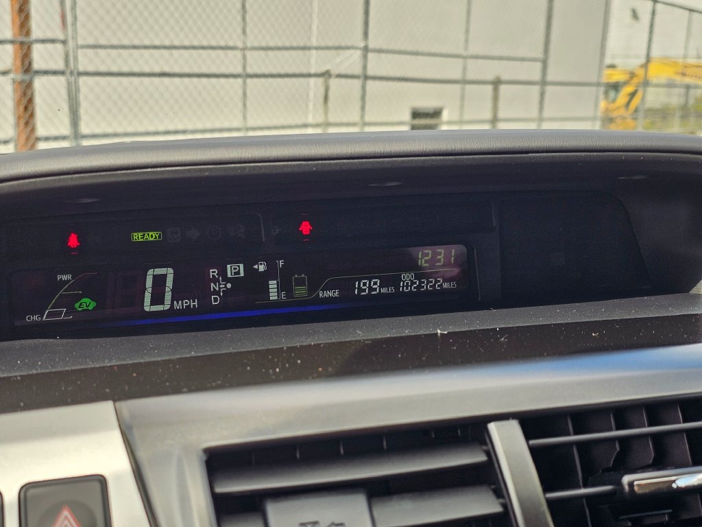 Used 2014 Toyota Prius V Three FWD image 25