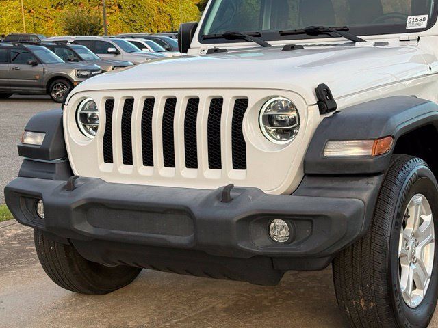 Used 2022 Jeep Wrangler Unlimited Sport AWD/4WD image 10