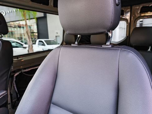 Used 2024 Mercedes-Benz Sprinter 2500 image 28