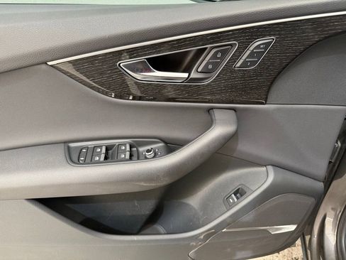 Used 2020 Audi Q7 2.0T Premium Plus w/ Premium Plus Package image 13