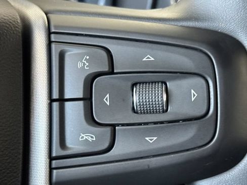 Used 2024 GMC Yukon SLT AWD/4WD image 40