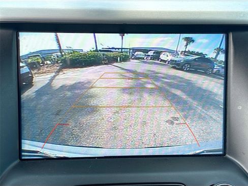 Used 2019 GMC Acadia SLT w/ LPO, Floor Liner Package image 15