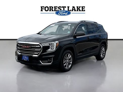 Used 2024 GMC Terrain SLT AWD/4WD image 3
