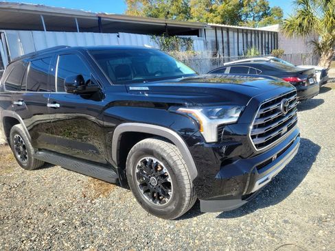 Used 2023 Toyota Sequoia Capstone image 4