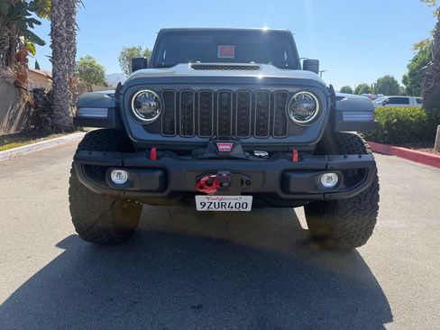 Used 2026 Jeep Wrangler Unlimited Rubicon AWD/4WD image 4