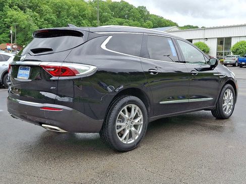 Used 2023 Buick Enclave Premium w/ Experience Buick Package image 7