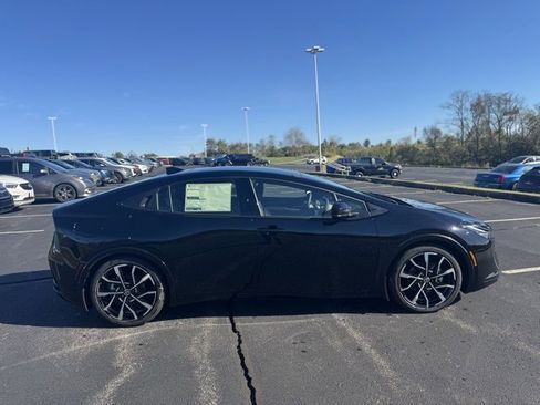 New 2026 Toyota Prius Plug-In Hybrid image 2