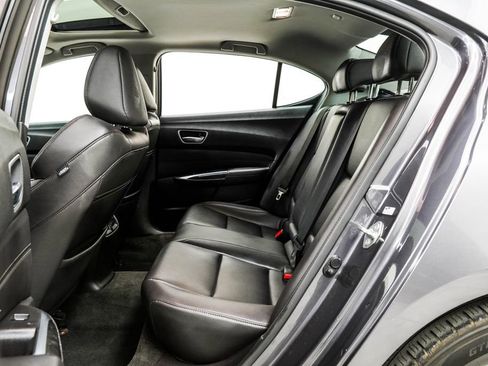 Used 2018 Acura TLX image 18