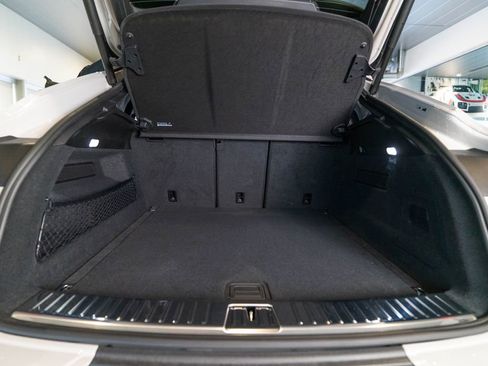 New 2025 Porsche Cayenne Coupe image 40