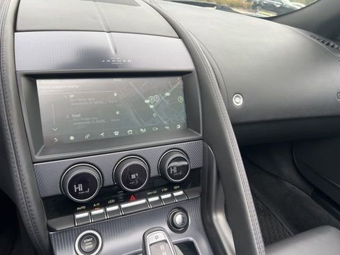 Used 2023 Jaguar F-TYPE R-Dynamic image 9