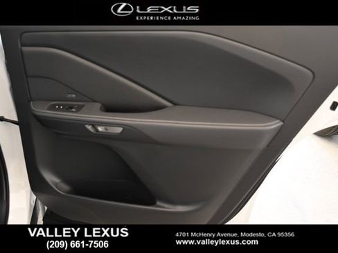 New 2026 Lexus TX 500h AWD image 19