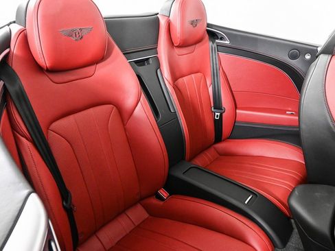 Used 2021 Bentley Continental GT image 27