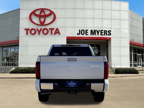 Used 2022 Toyota Tundra Limited image 9