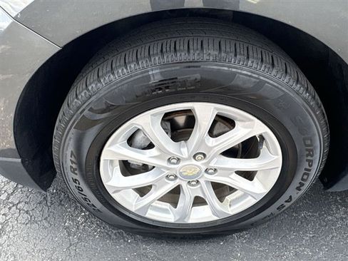 Certified 2019 Chevrolet Equinox LT w/ Driver Convenience Package FWD image 31