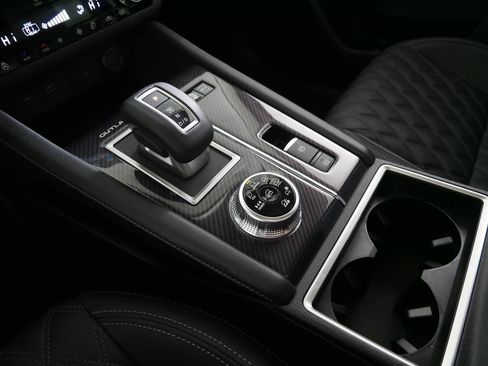 New 2025 Mitsubishi Outlander SEL image 6