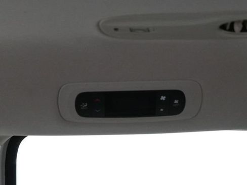 Used 2022 Chrysler Voyager LX FWD image 26