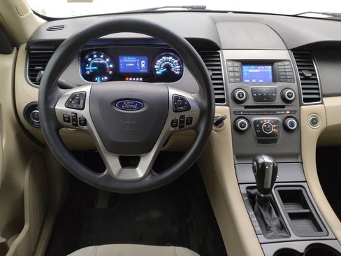 Used 2014 Ford Taurus SE FWD image 22