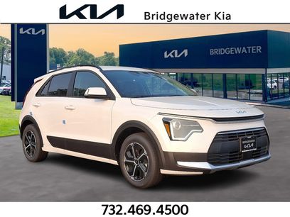 New 2025 Kia Niro EX