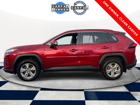 Used 2022 Toyota RAV4 XLE image 4