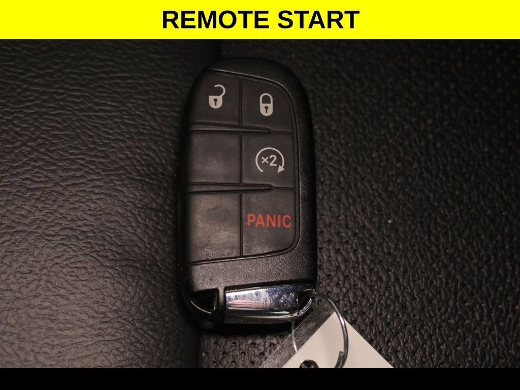 Used 2022 Jeep Compass Latitude AWD/4WD image 7