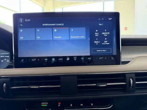 Used 2023 Lincoln Corsair FWD image 22