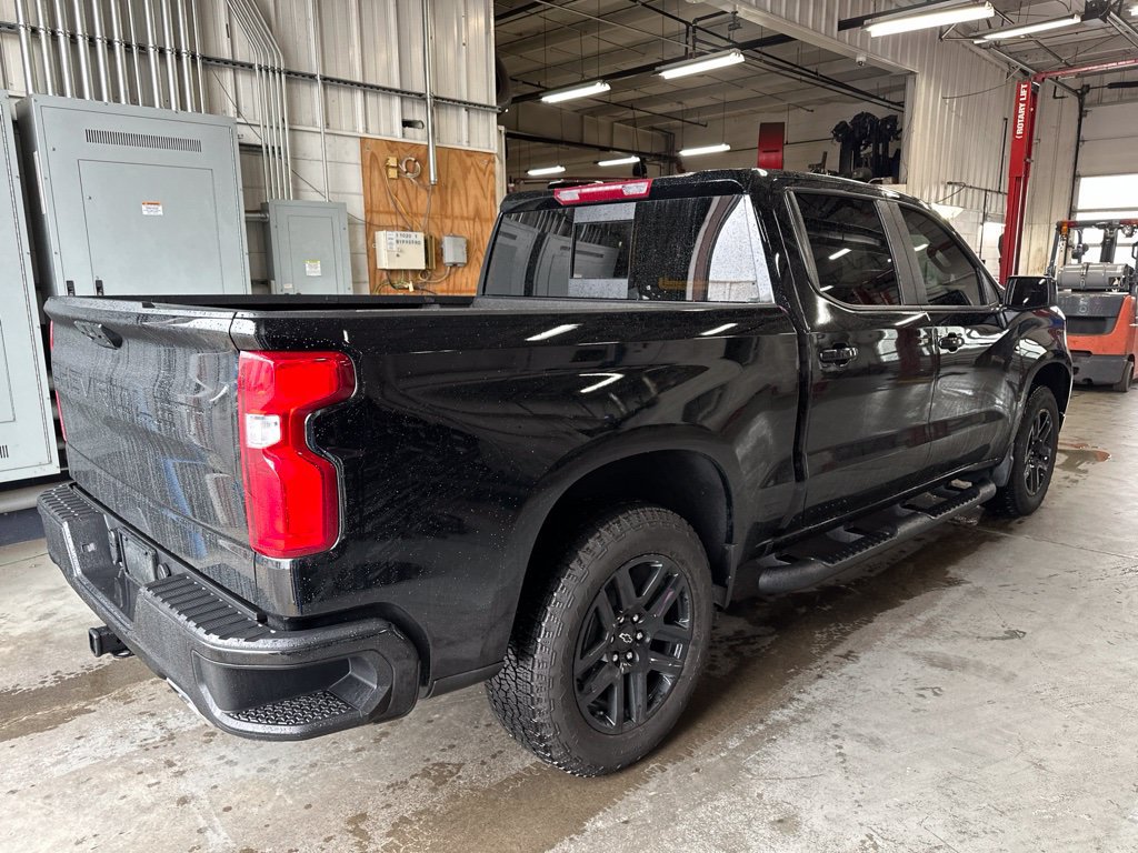 Used 2026 Chevrolet Silverado 1500 RST AWD/4WD image 3