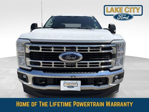 Used 2025 Ford F250 XLT AWD/4WD image 10