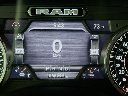 Used 2022 RAM 2500 Laramie w/ Night Edition image 19