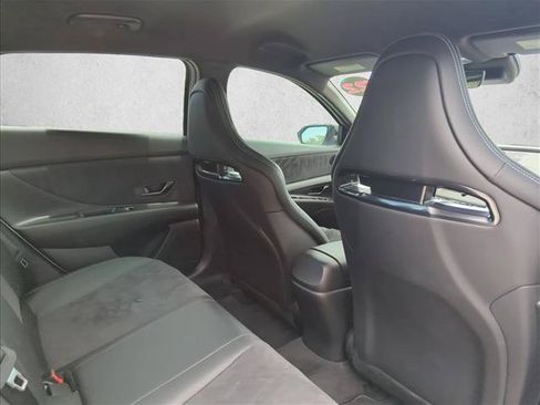 Used 2022 Hyundai Elantra N FWD image 23