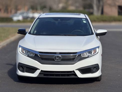 Used 2016 Honda Civic EX image 4