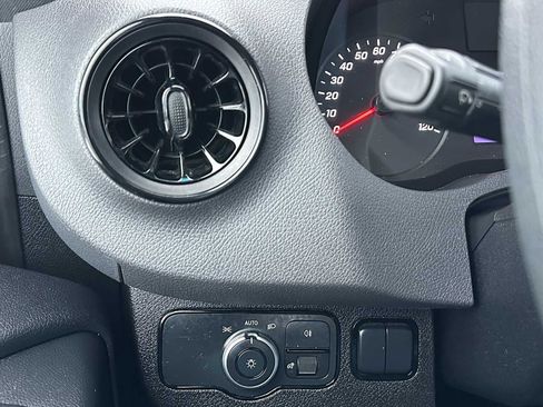 Used 2023 Mercedes-Benz Sprinter 2500 image 33