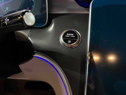 New 2025 Mercedes-Benz C 300 4MATIC Sedan image 24