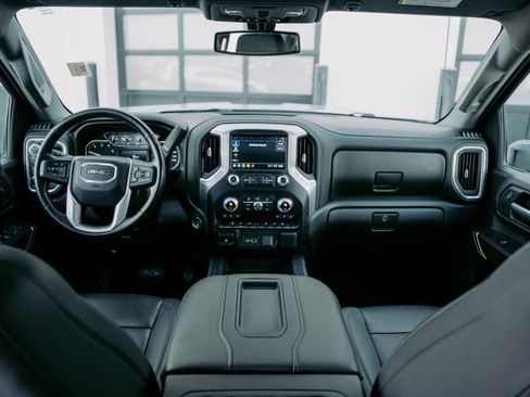 Used 2021 GMC Sierra 2500 SLT w/ SLT Convenience Package image 18