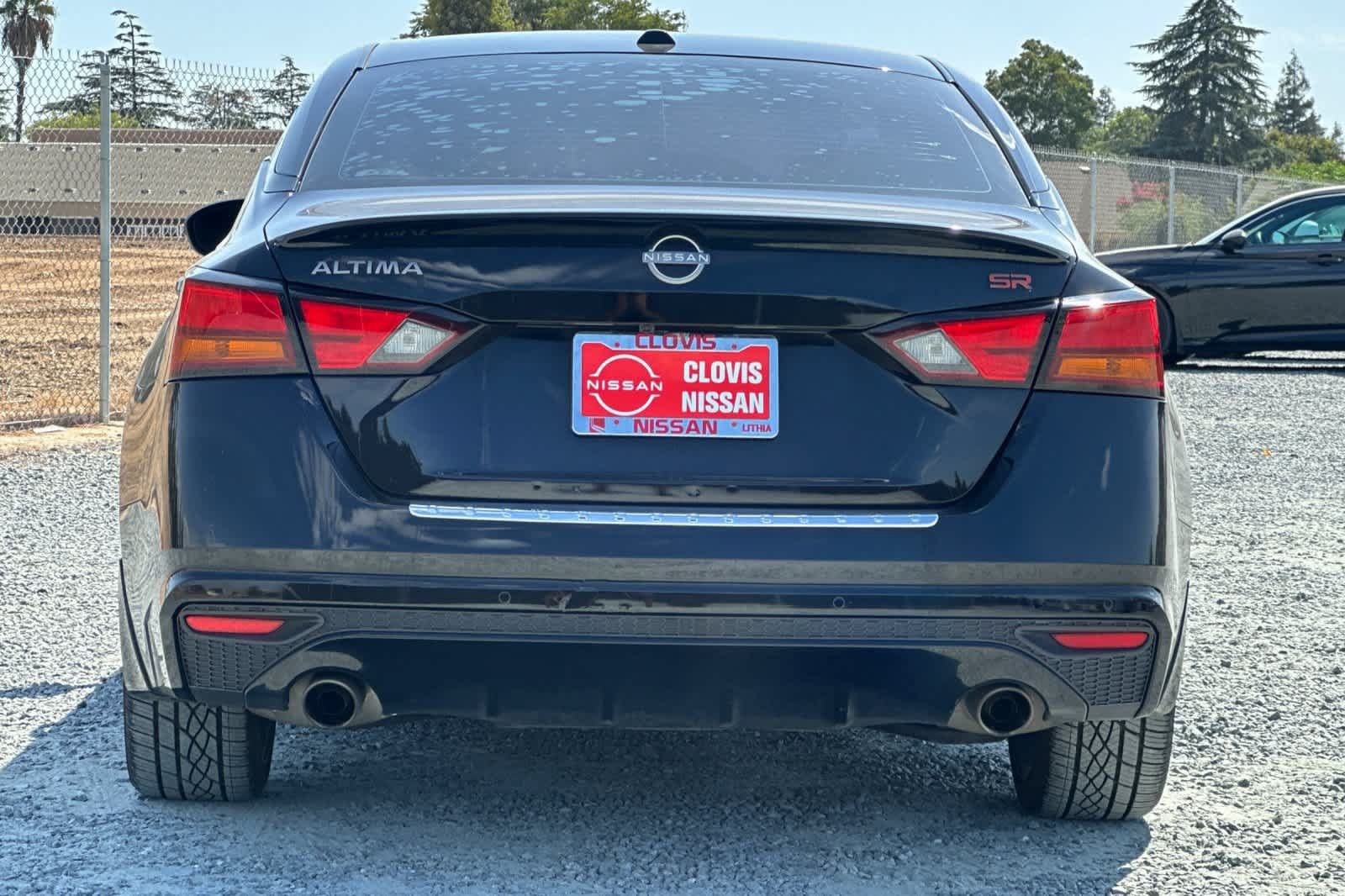 Used 2023 Nissan Altima 2.5 SR FWD image 8