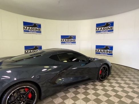 Used 2021 Chevrolet Corvette Stingray Coupe w/ Z51 Performance Package RWD image 2