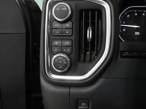 Used 2023 GMC Sierra 2500 Denali w/ Denali Ultimate Package AWD/4WD image 19