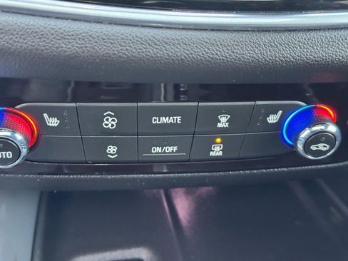 Used 2020 Buick Enclave Essence w/ Sport Touring Edition image 26