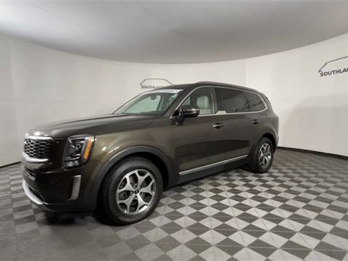 Used 2020 Kia Telluride EX w/ Towing Package image 4