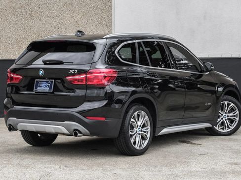 Used 2017 BMW X1 xDrive28i w/ Premium Package AWD/4WD image 8