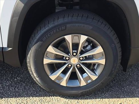 New 2026 Chevrolet Equinox LT AWD/4WD image 32