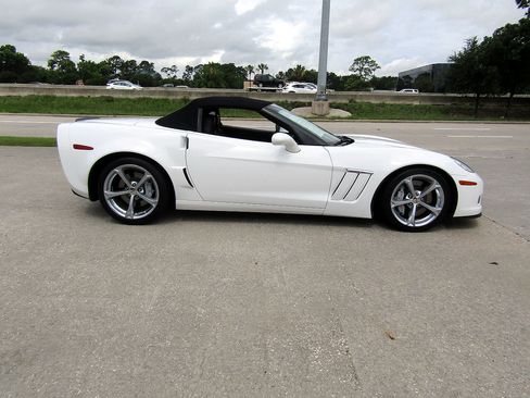 Used 2012 Chevrolet Corvette Grand Sport w/ 3LT Preferred Equipment Group RWD image 23