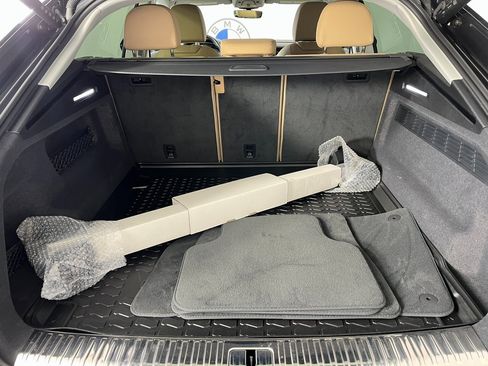 Used 2023 Audi Q8 Premium Plus image 14