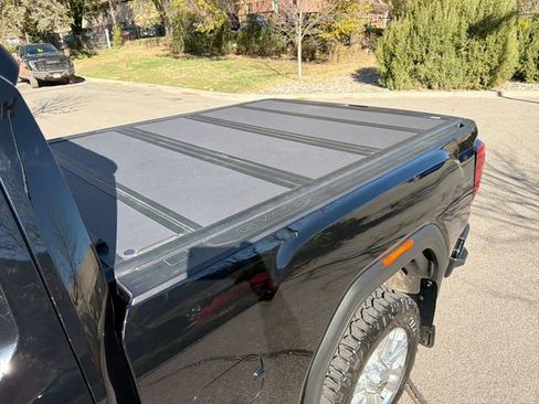 Used 2022 GMC Sierra 3500 Denali image 36